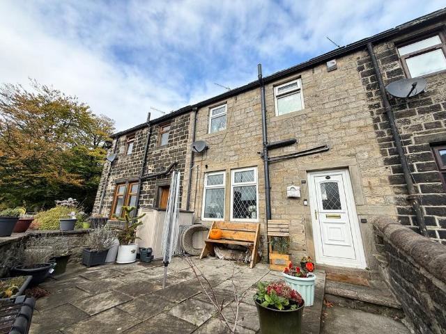 House for sale in Oakworth, West Yorkshire
