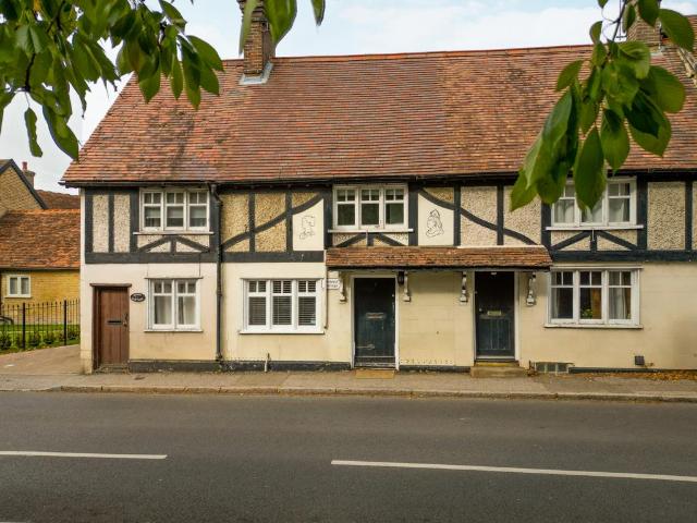 House for sale in Ivinghoe