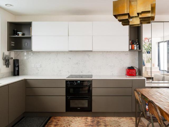 House for sale in Chalk Farm, Greater London