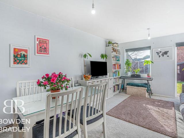House for sale in Hainault, Greater London