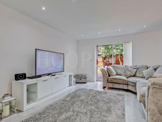 House for sale in Greater London