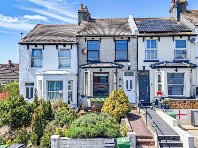 House for sale in Clive Vale, Guestling Green