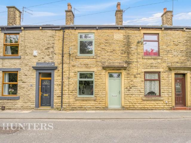 House for sale in Caldermoor, Burnedge