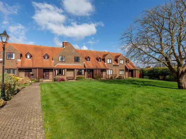 House for sale in Alveston