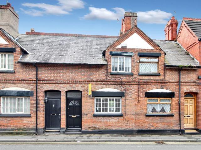 House for sale in Little Neston, West Vale
