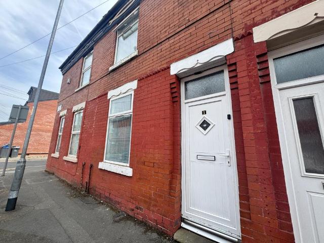 House for sale in Chorlton-on-Medlock, Manchester