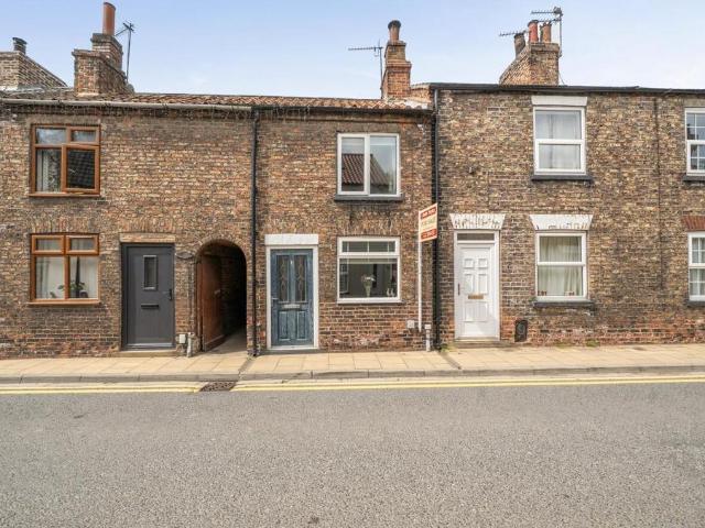 House for sale in Cawood, North Yorkshire