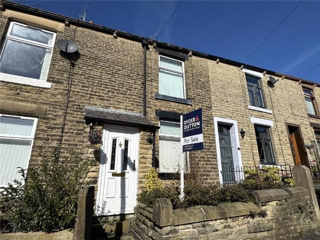 House for sale in Charlesworth, East Midlands