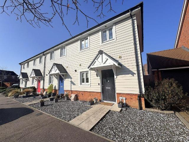 House for sale in Fole, Surrey