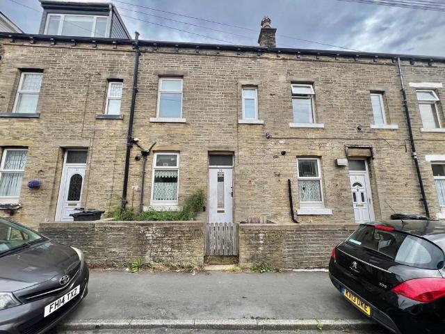 House for sale in Halifax, West Yorkshire