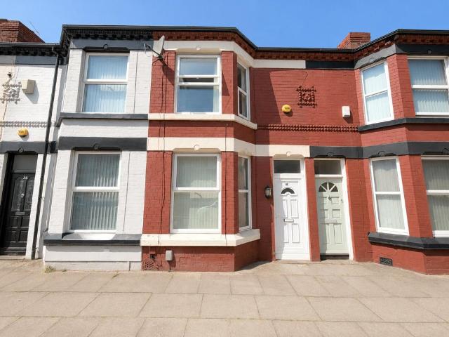 House for sale in Stanley, Calderstones