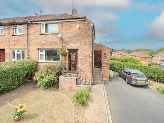 House for sale in Pudsey, West Yorkshire