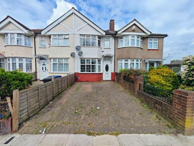 House for sale in London Borough of Ealing, Greater London