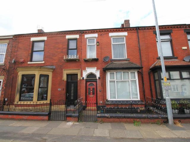 House for sale in Guide Bridge, Greenheys