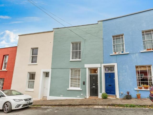 House for sale in Hotwells, Feckenham