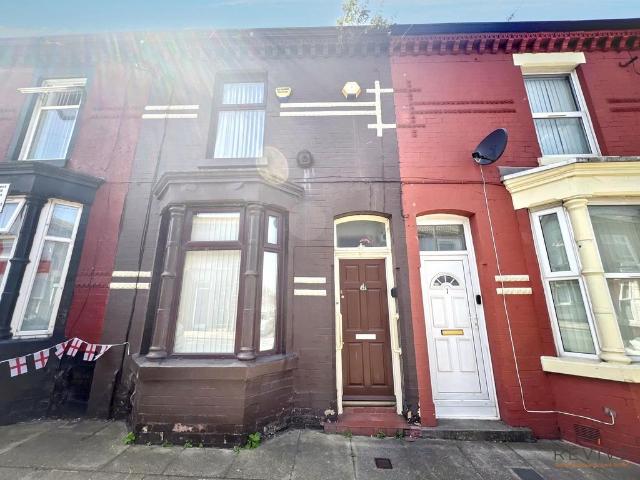 House for sale in Calderstones