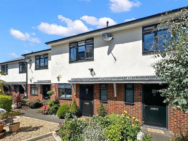 House for sale in Highcliffe