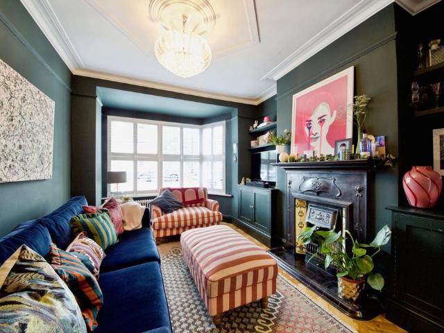 House for sale in Winchmore Hill, Edmonton