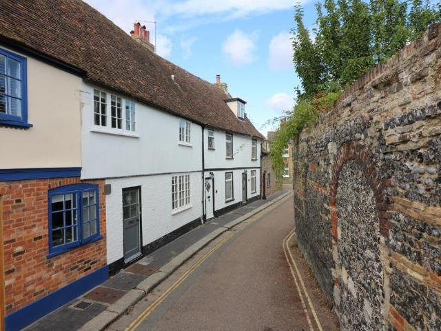 House for sale in Sandwich, Ash