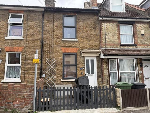 House for sale in Penenden Heath, Maidstone