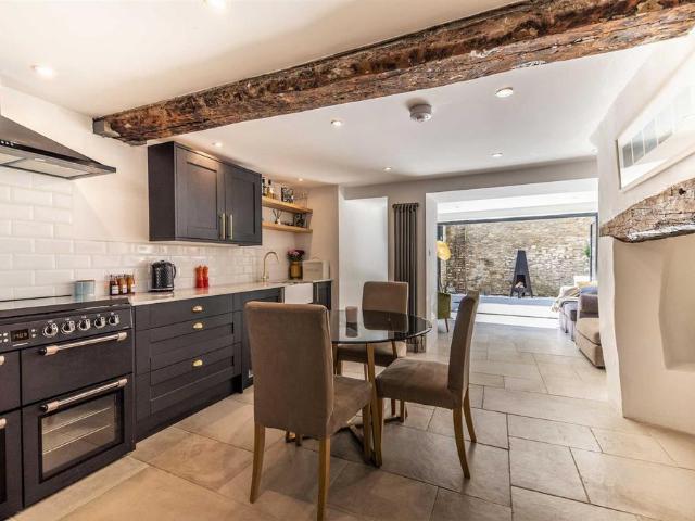 House for sale in Black Bourton, Oxfordshire