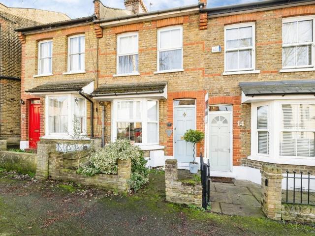 House for sale in Hale End, Greater London