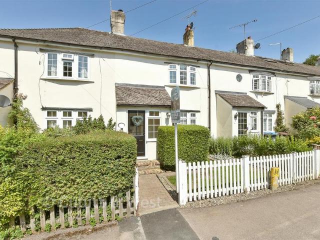 House for sale in Caterham on the Hill, Hillview