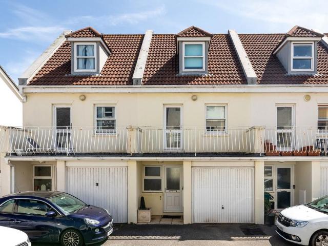 House for sale in St Helier, Greater London