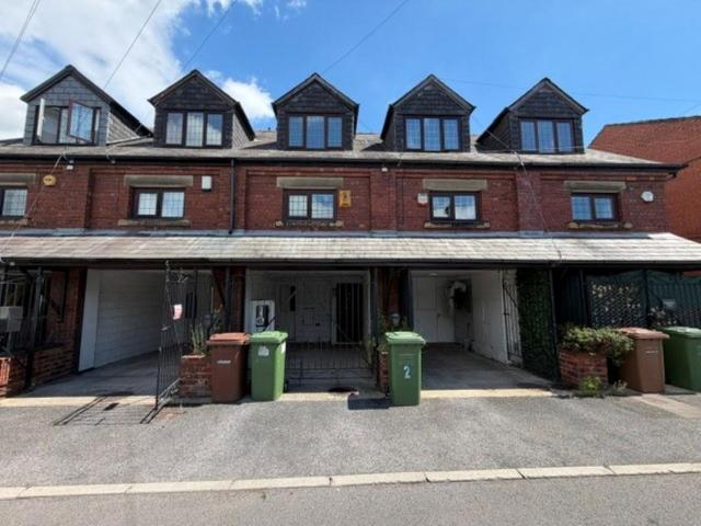 House for sale in Normanton and Altofts, Altofts