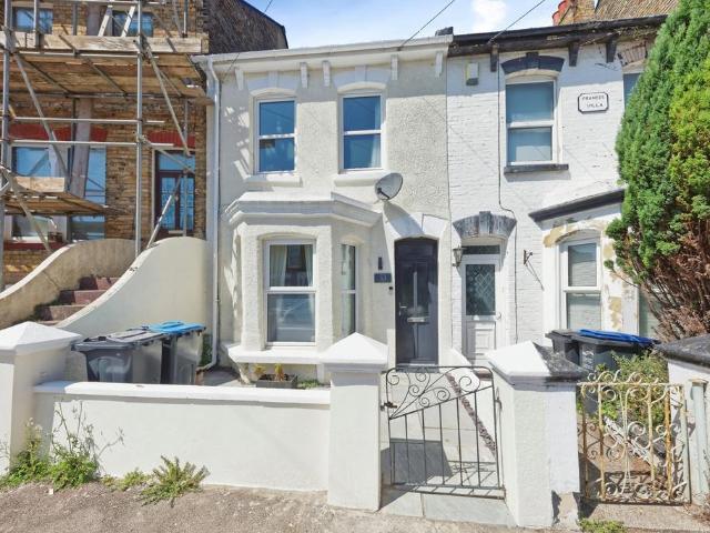 House for sale in Chilton, Acol