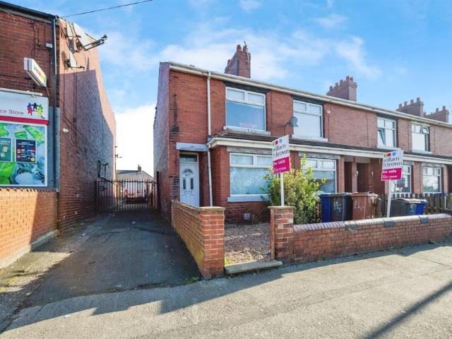 House for sale in Shafton, South Yorkshire