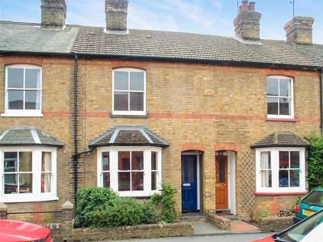 House for sale in Hall Park, Pouchen End