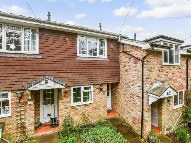 House for sale in Walton On The Hill, Red Hill