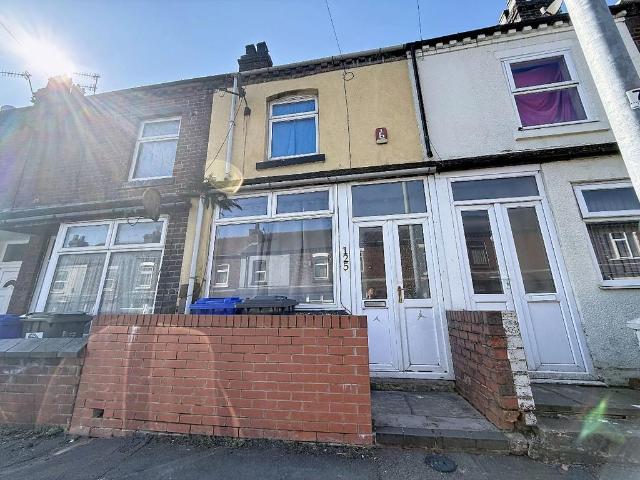 House for sale in Tunstall, Stoke-on-Trent