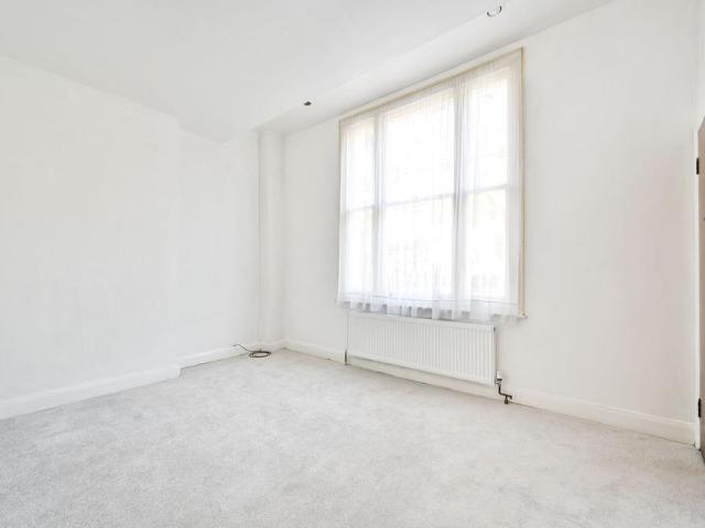 House for sale in Kensal Town, Maida Vale