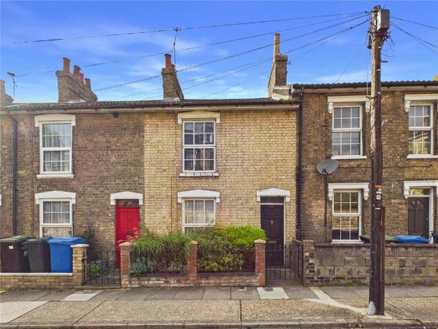 House for sale in Key Street, Suffolk
