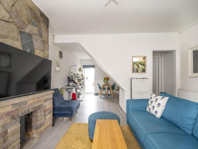 House for sale in Canning Town, Greater London