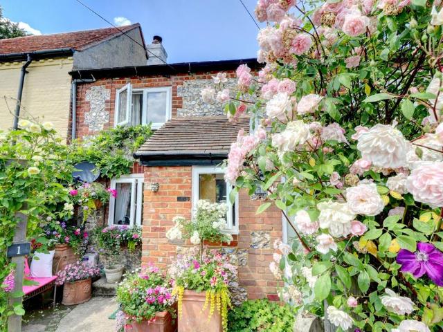House for sale in Saunderton, Buckinghamshire