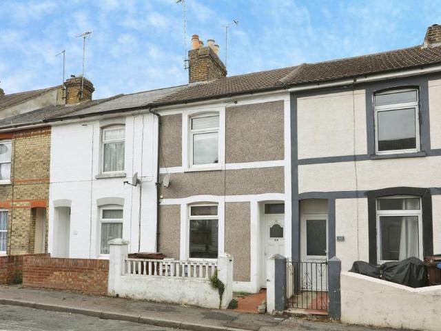 House for sale in Brompton, Gillingham