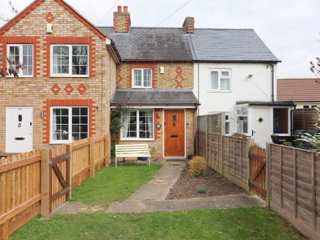 House for sale in Barton-le-clay, Bedfordshire