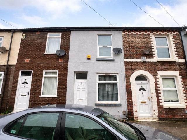 House for sale in Cabbage Hall, Calderstones