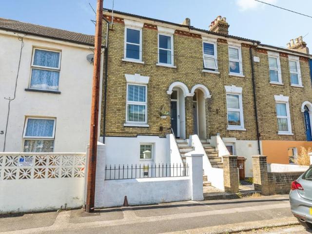 House for sale in Strood