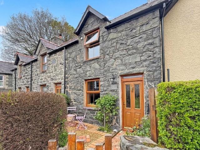 House for sale in Llanfairfechan, Wales