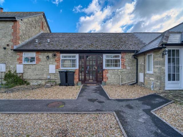 House for sale in Motcombe