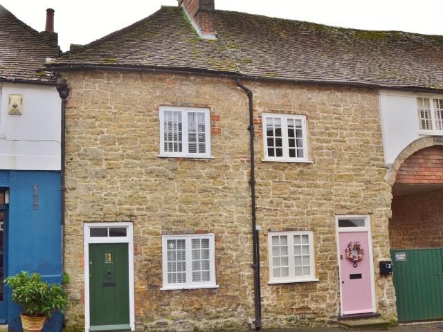 House for sale in Littlecote, West Sussex