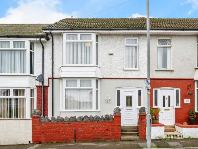 House for sale in Cwmbwrla, Nangreaves