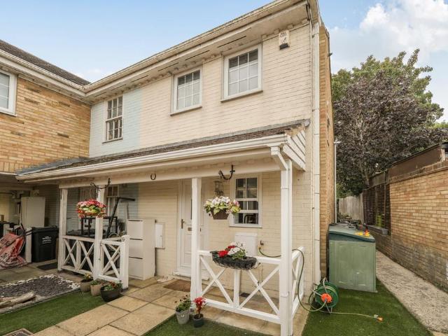 House for sale in New Town, Monks Orchard