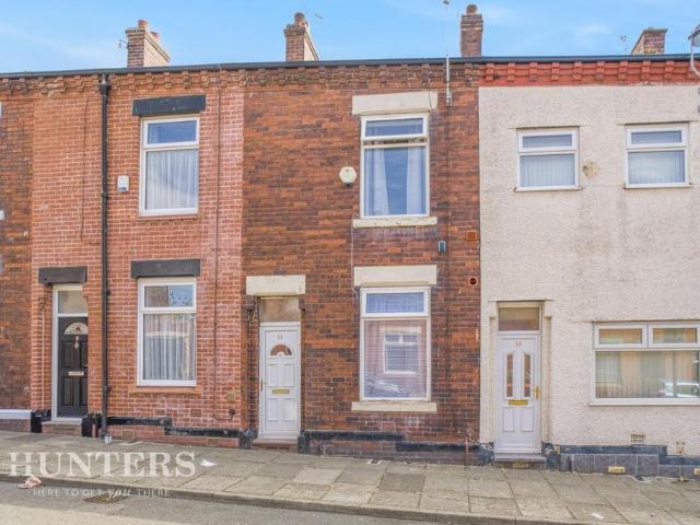 House for sale in Hathershaw, Pendock
