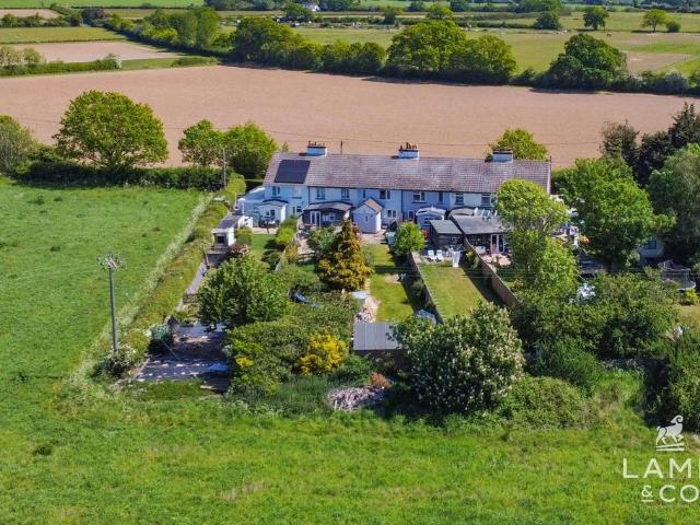 House for sale in Dale Hill, Essex