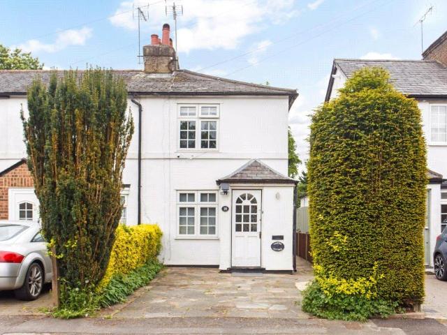 House for sale in Bushey Heath, Hertfordshire